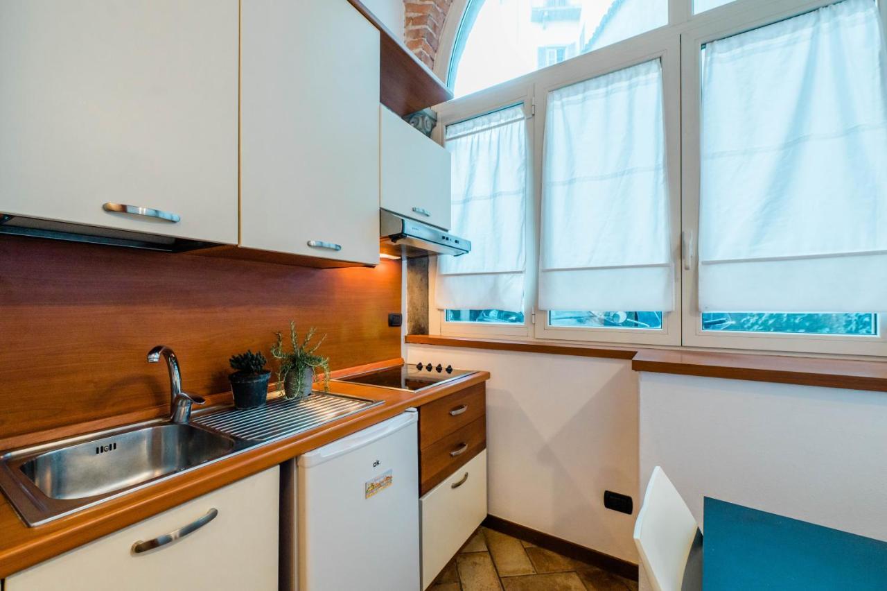 Feel - Sweet Old Town Apartment Бергамо Екстериор снимка