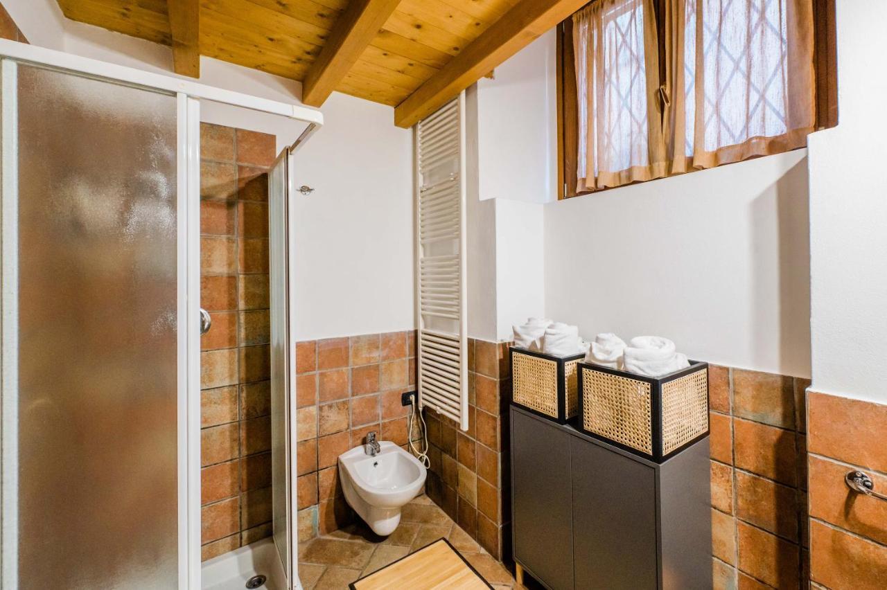 Feel - Sweet Old Town Apartment Бергамо Екстериор снимка